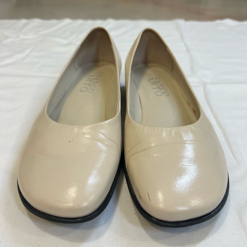 Franco Sarto flats - hardly worn